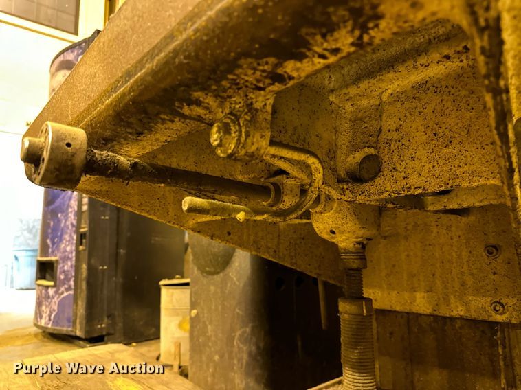 image for item OM9752 Allen drill press