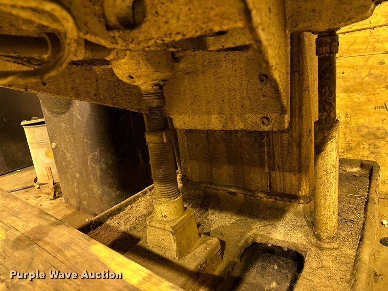 image for item OM9752 Allen drill press