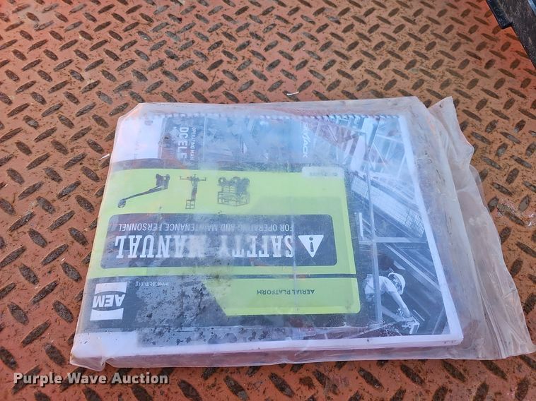 image for item DK0514 2018 SkyJack SJIII-3219 scissor lift