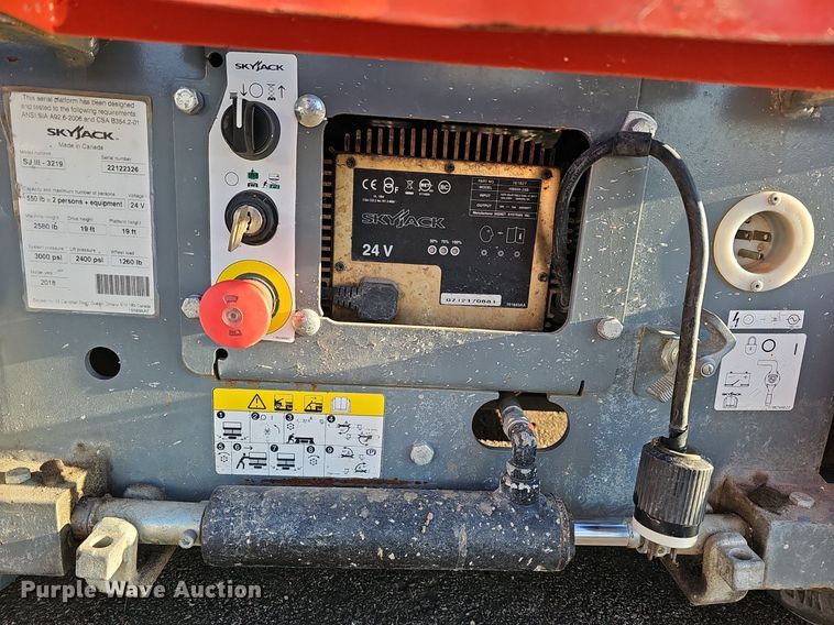 image for item DK0514 2018 SkyJack SJIII-3219 scissor lift