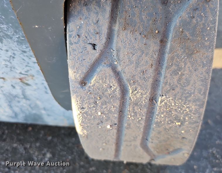 image for item DK0514 2018 SkyJack SJIII-3219 scissor lift