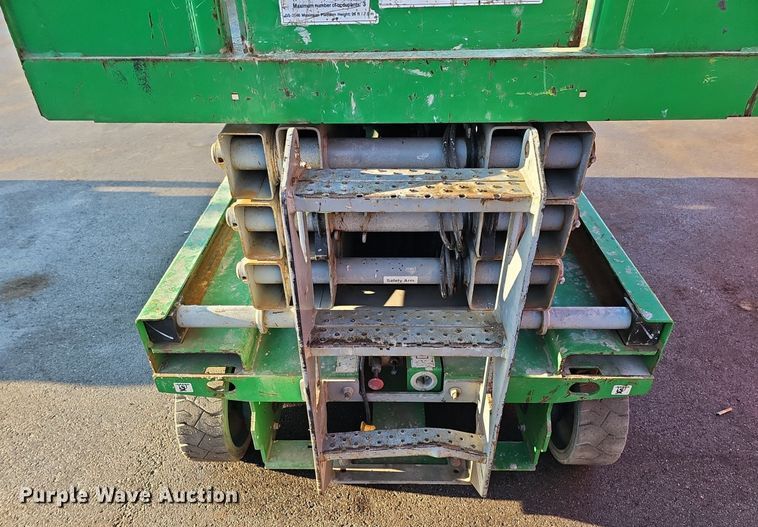 image for item DK0515 2015 Genie GS-2646 scissor lift