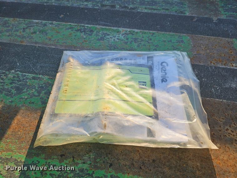 image for item DK0515 2015 Genie GS-2646 scissor lift