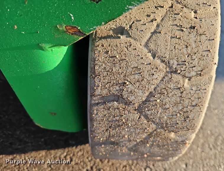 image for item DK0515 2015 Genie GS-2646 scissor lift