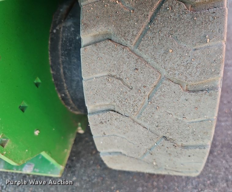 image for item DK0515 2015 Genie GS-2646 scissor lift