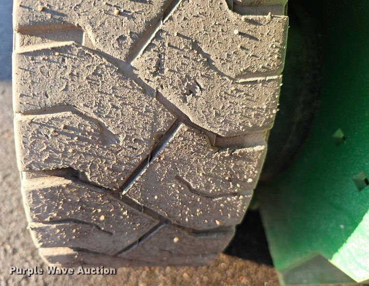 image for item DK0515 2015 Genie GS-2646 scissor lift