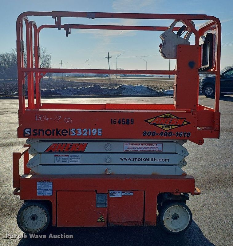 image for item DK0518 2016 Snorkel S3219E scissor lift