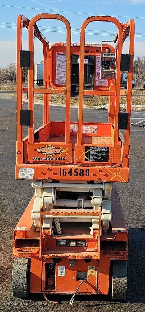 image for item DK0518 2016 Snorkel S3219E scissor lift