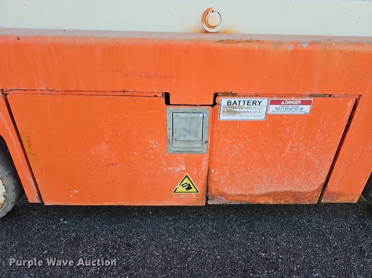 image for item DK0518 2016 Snorkel S3219E scissor lift