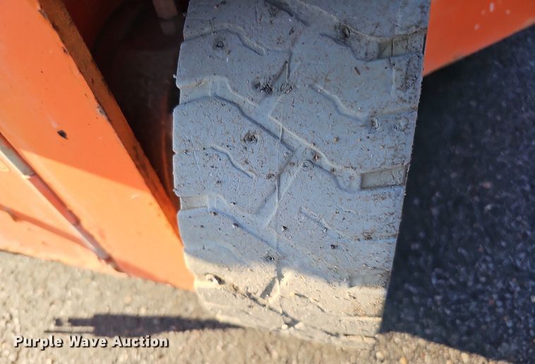 image for item DK0518 2016 Snorkel S3219E scissor lift