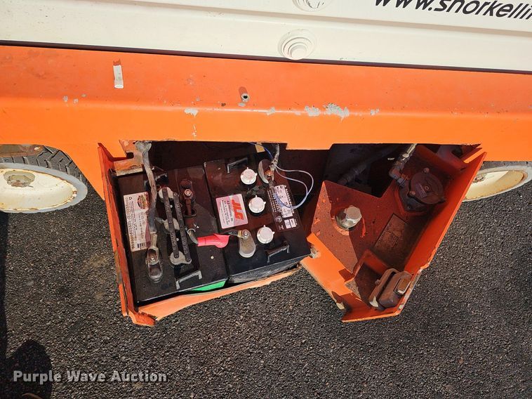 image for item DK0518 2016 Snorkel S3219E scissor lift