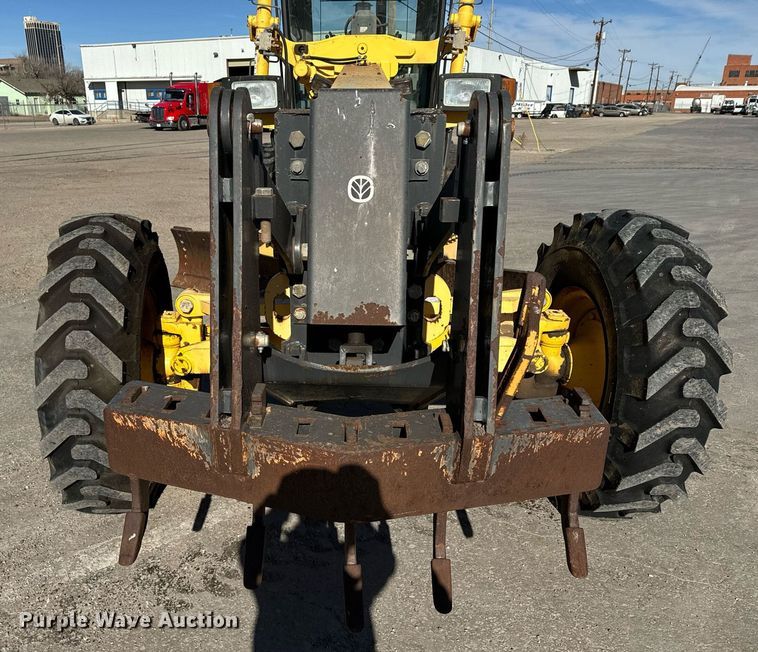 image for item DK6741 2004 New Holland RG140B motor grader