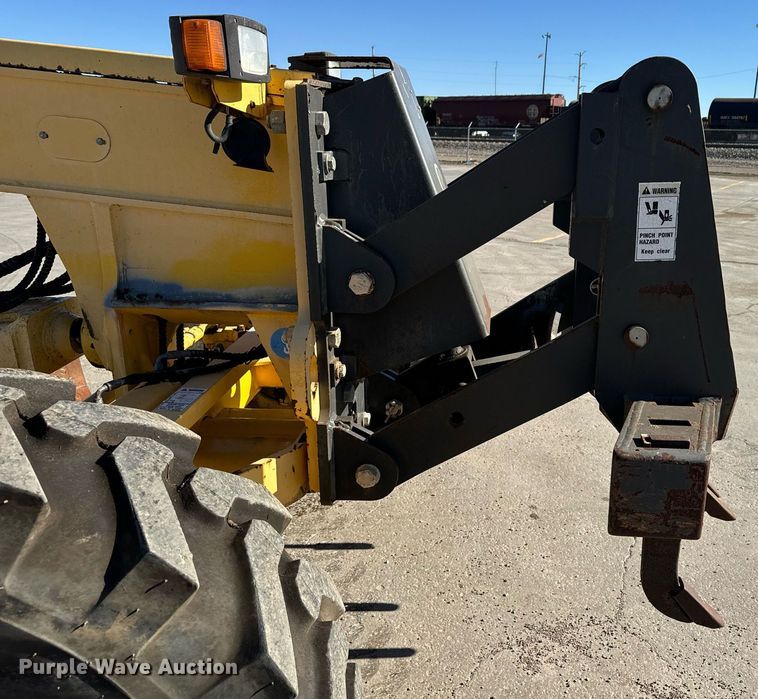 image for item DK6741 2004 New Holland RG140B motor grader