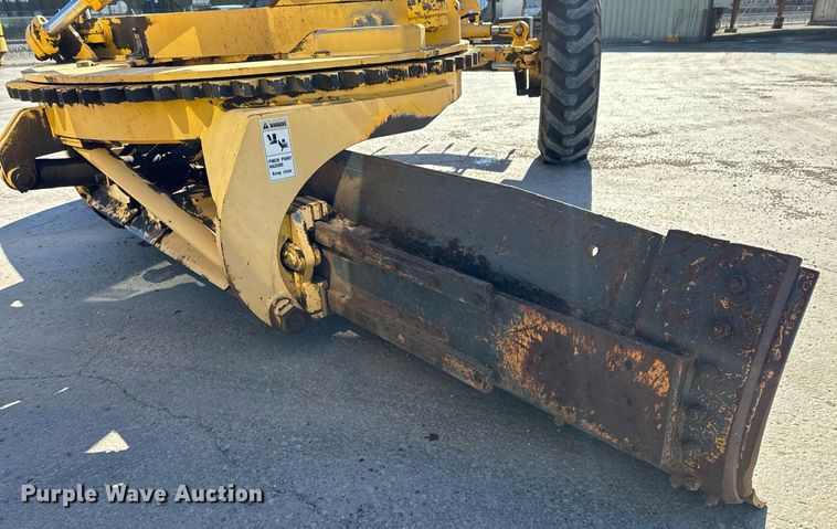 image for item DK6741 2004 New Holland RG140B motor grader