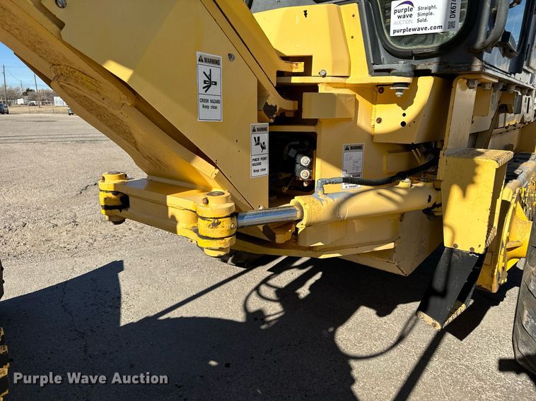 image for item DK6741 2004 New Holland RG140B motor grader