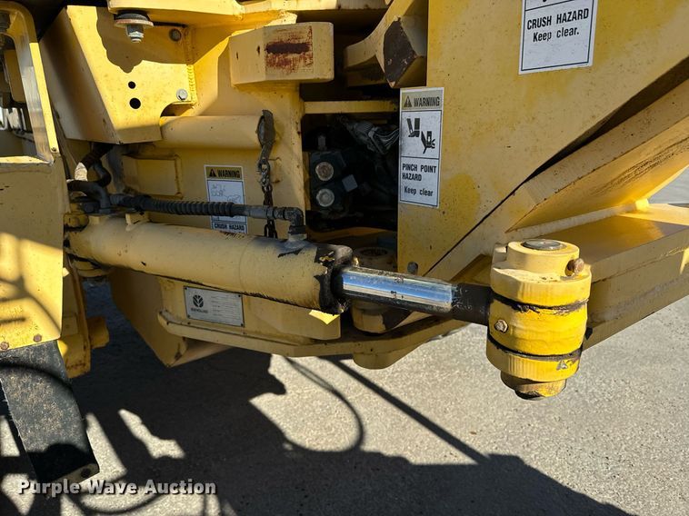 image for item DK6741 2004 New Holland RG140B motor grader