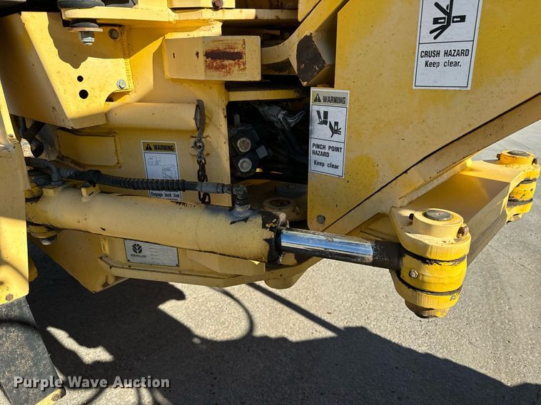 image for item DK6741 2004 New Holland RG140B motor grader