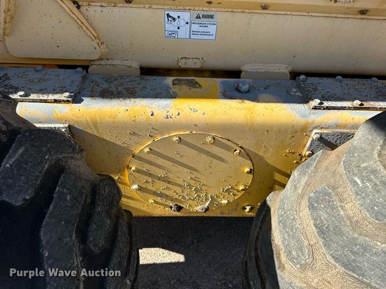 image for item DK6741 2004 New Holland RG140B motor grader