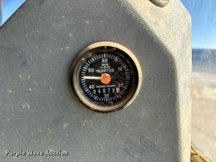 image for item DK6741 2004 New Holland RG140B motor grader