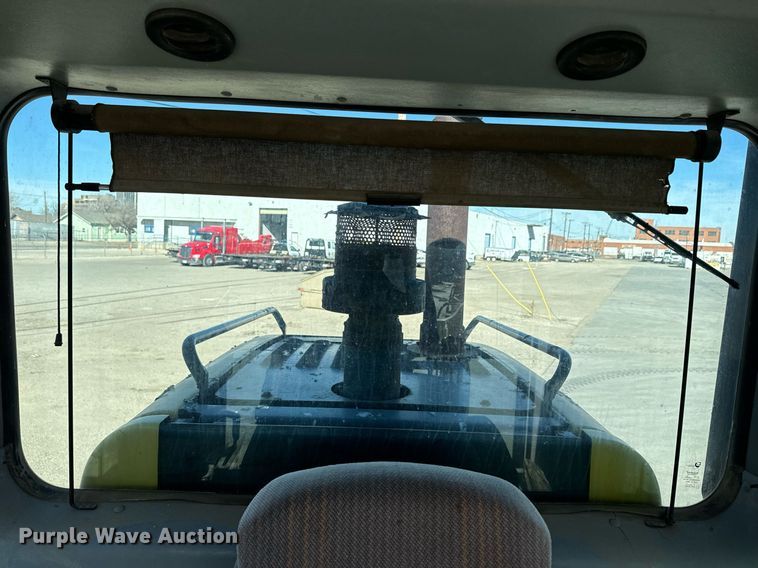 image for item DK6741 2004 New Holland RG140B motor grader