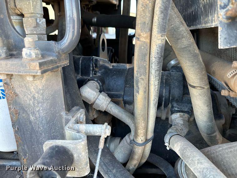 image for item DK6741 2004 New Holland RG140B motor grader