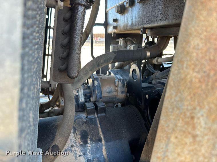 image for item DK6741 2004 New Holland RG140B motor grader