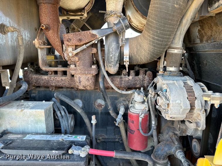 image for item DK6741 2004 New Holland RG140B motor grader