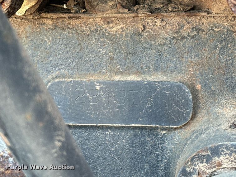 image for item DK6741 2004 New Holland RG140B motor grader