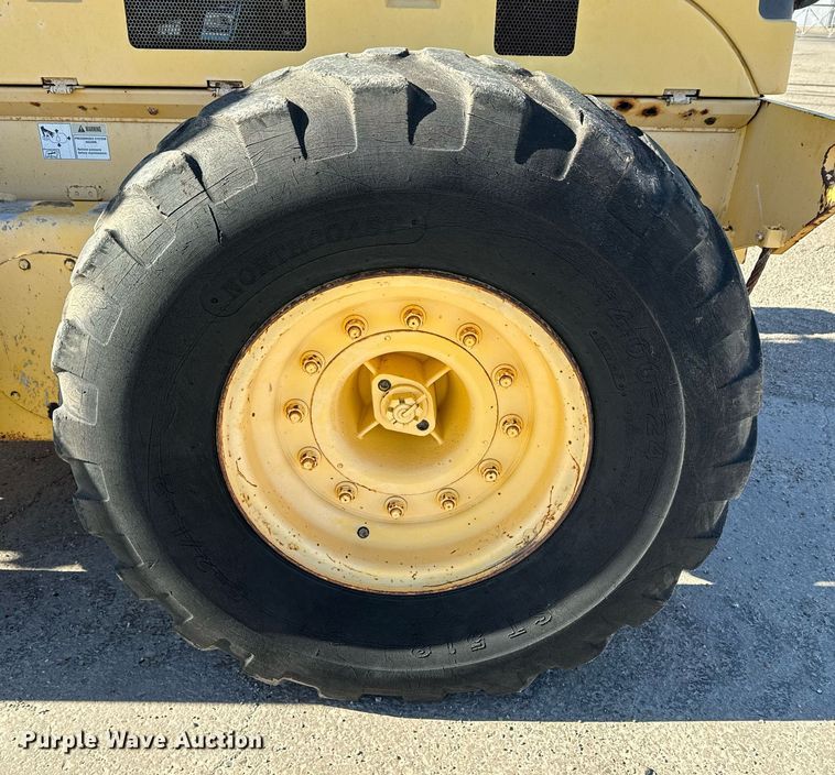 image for item DK6741 2004 New Holland RG140B motor grader