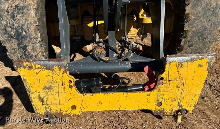 image for item DK6742 2019 John Deere 324L wheel loader