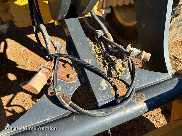 image for item DK6742 2019 John Deere 324L wheel loader