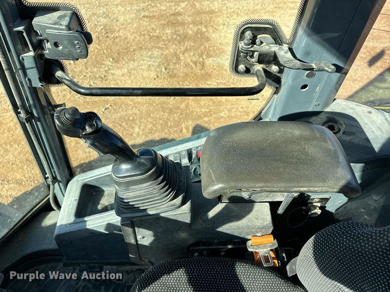 image for item DK6742 2019 John Deere 324L wheel loader