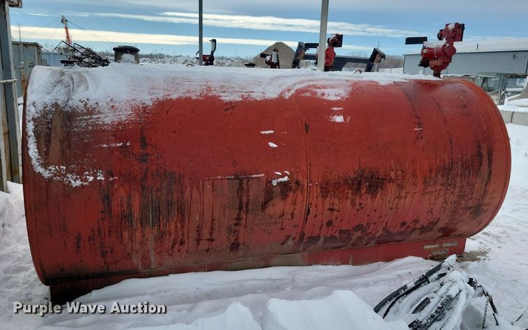 image for item DL7842 Fuel tank