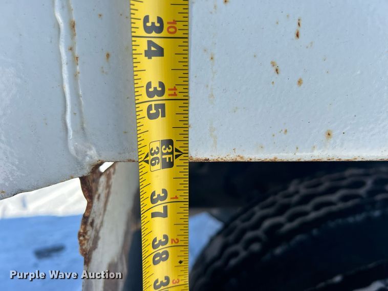 image for item DN0655 2001 International  2554 dump truck