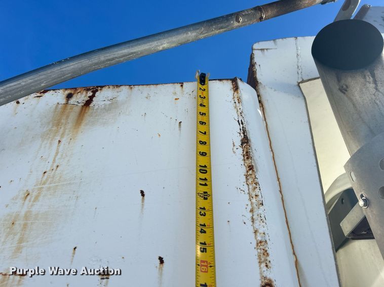 image for item DN0655 2001 International  2554 dump truck