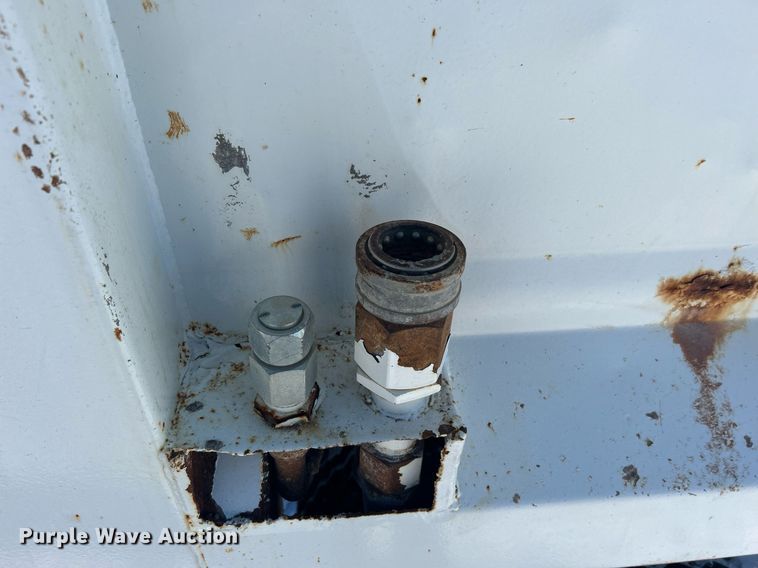 image for item DN0655 2001 International  2554 dump truck