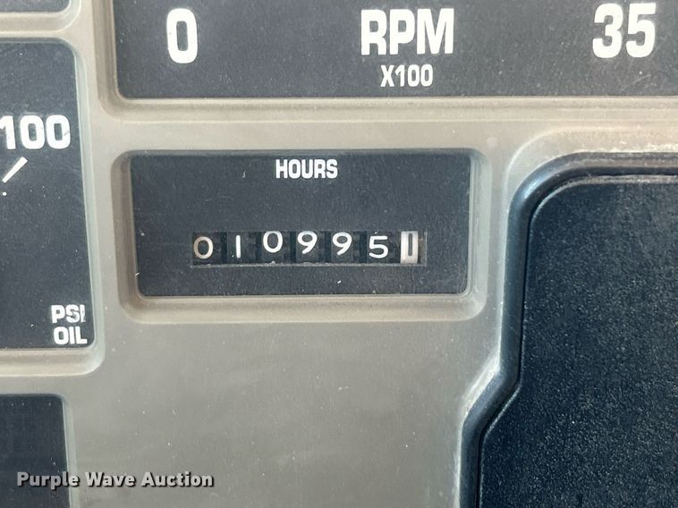 image for item DN0655 2001 International  2554 dump truck