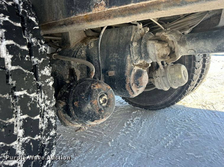 image for item DN0655 2001 International  2554 dump truck