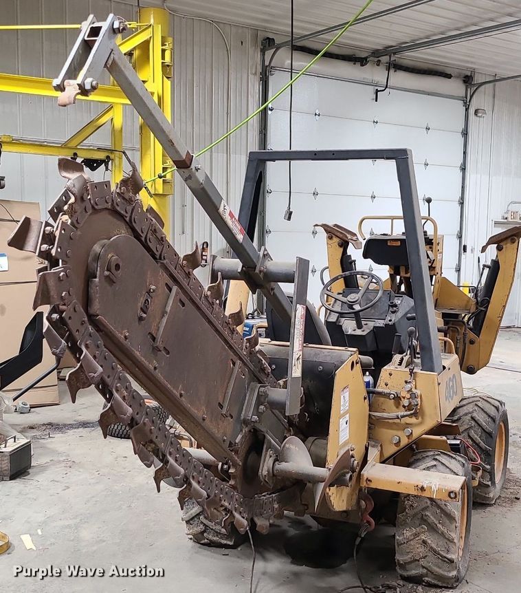 image for item DN8249 1996 Case 460 trencher