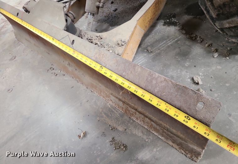 image for item DN8249 1996 Case 460 trencher