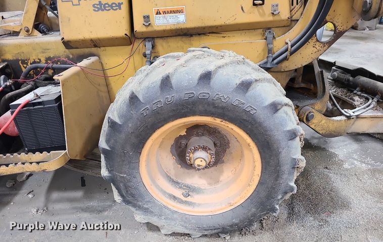 image for item DN8249 1996 Case 460 trencher