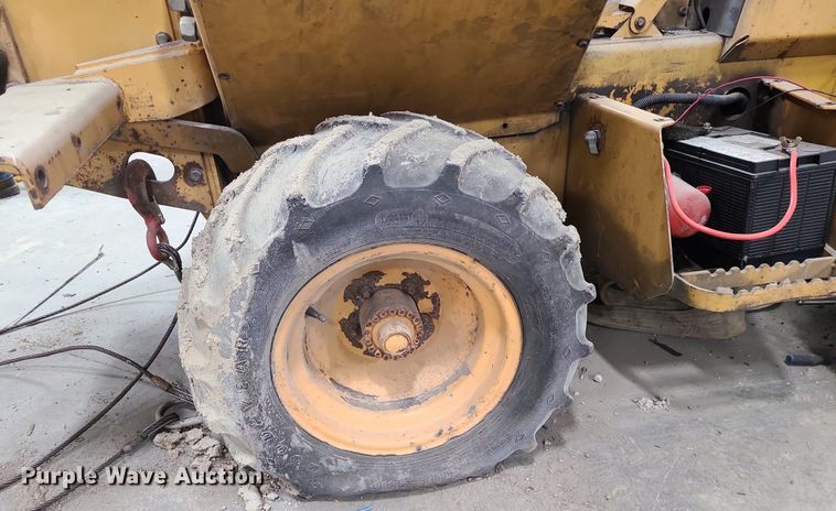 image for item DN8249 1996 Case 460 trencher