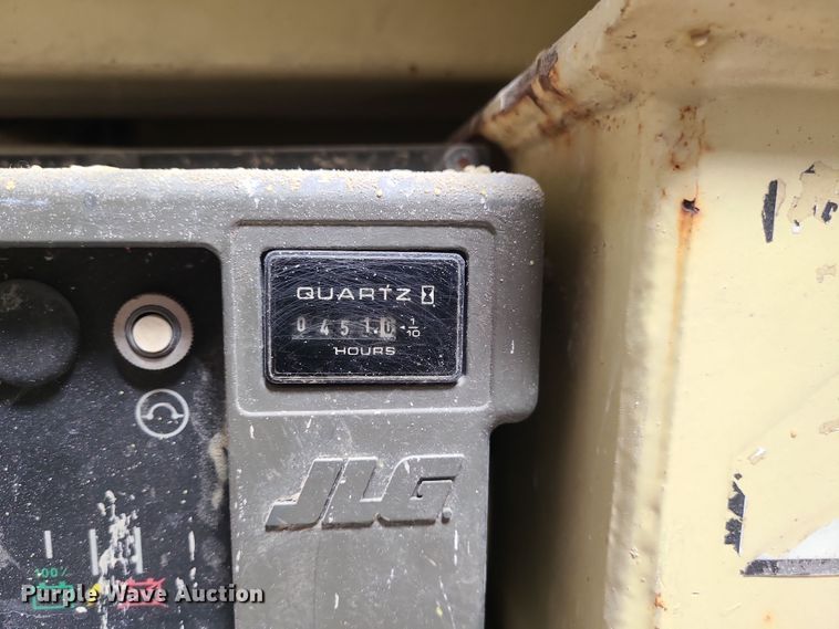 image for item DN8253 2006 JLG 2630ES scissor lift