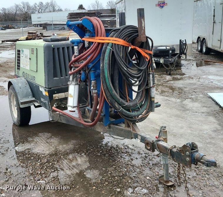 image for item DN8254 Sullair 185DPQ JD air compressor