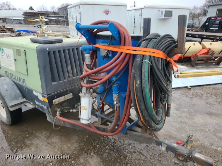 image for item DN8254 Sullair 185DPQ JD air compressor