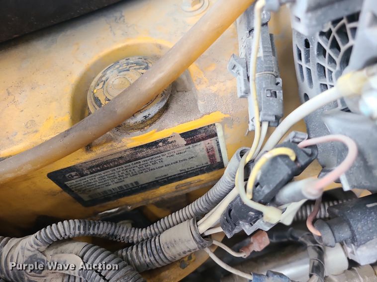 image for item DN8255 Sullair 185DPQ JD air compressor