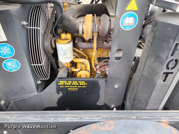 image for item DN8255 Sullair 185DPQ JD air compressor
