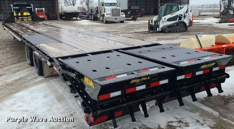 image for item DN8263 2023 Big Tex 22GN-35BK+5MR equipment trailer