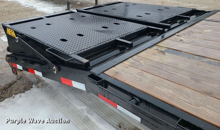 image for item DN8263 2023 Big Tex 22GN-35BK+5MR equipment trailer