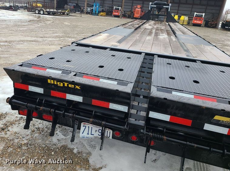 image for item DN8263 2023 Big Tex 22GN-35BK+5MR equipment trailer